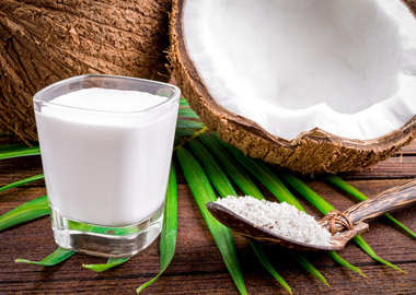 Крепкий орешек: как мама-предприниматель развивает производство йогуртов из кокосового молока