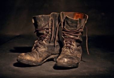 Как заработать на защите одежды и обуви от грязи