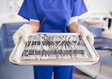 Бизнес в белых перчатках: как заработать на стерилизации медицинских инструментов