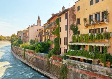В Италии как дома: как заработать на туристическом консалтинге в чужой стране