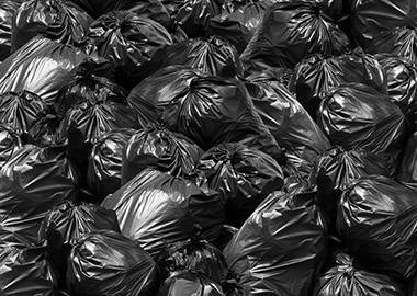 Деньги из мусора: как заработать на производстве изделий из вторсырья