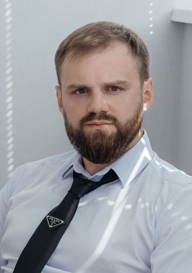 Александр Лютов