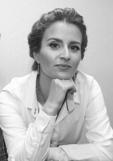 Любовь Бросалина
