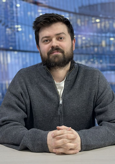Илья Комиссаров