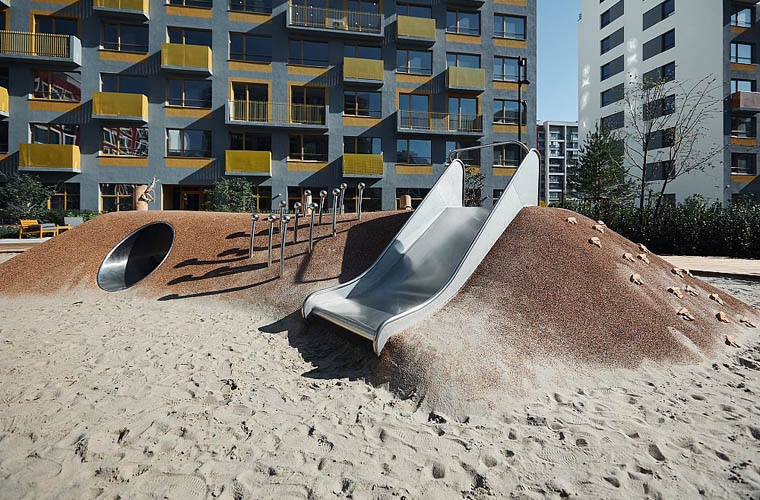 Детская площадка компании «Тайга»