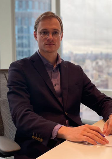 Михаил Кобаненко – финансовый аналитик Signature Bank