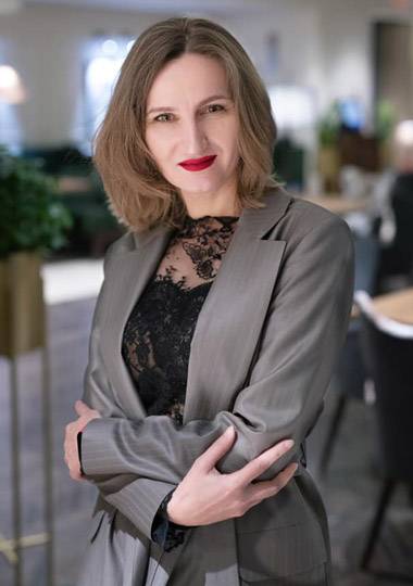 Оксана Перова