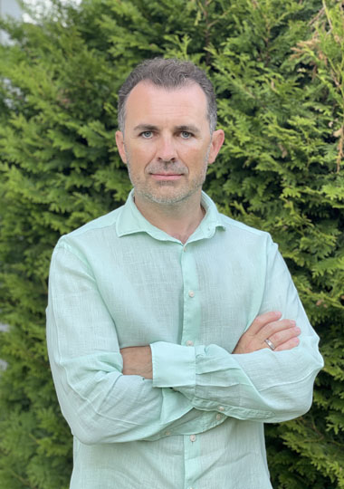 Александр Петров