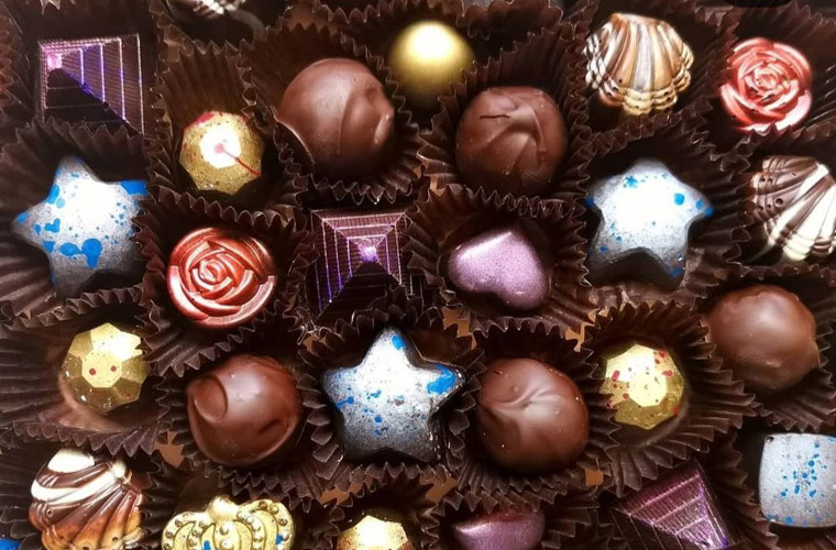 Кондитер Любовь Ратомская