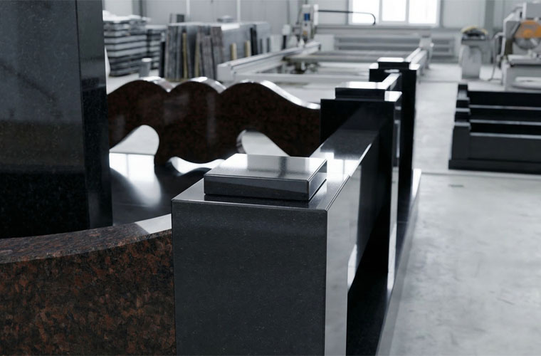 Как устроен бизнес на надгробиях