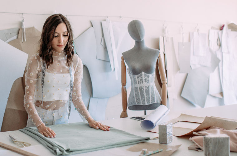 Элина Богданова - основатель онлайн-школы Швеечки