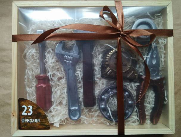 Кондитер Любовь Ратомская