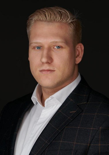 Тарас Петий – юрист из Санкт-Петербурга, основатель юридической компании Stepanov Group