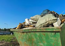 Зачистить территорию: как компания зарабатывает на вывозе строительного мусора