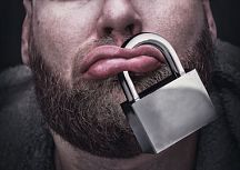 Молчание – плохая стратегия: почему бизнесу невыгоден образ скромного основателя